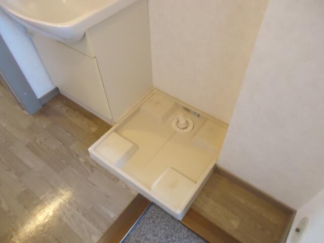 物件内観写真21　(洗濯機置場)