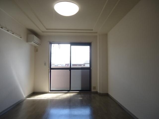 物件内観写真23　(洋室)