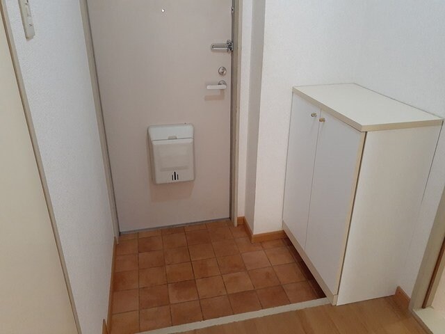 物件内観写真14　(きれいな玄関です)