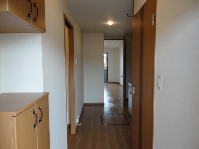 物件内観写真20　(廊下)
