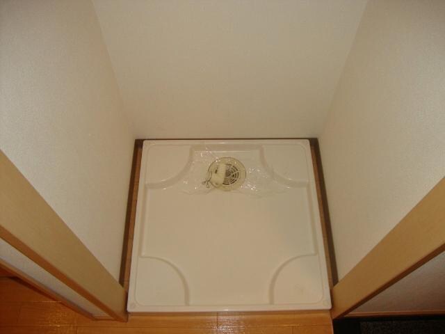 物件内観写真25　(洗濯機置場)