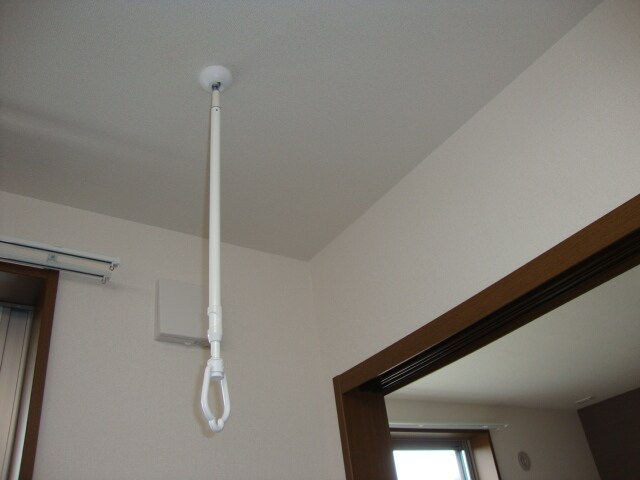 物件内観写真18　(室内物干し)