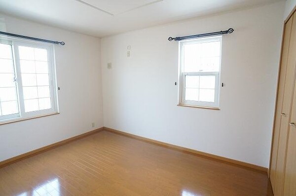 内装他(内装は落ち着いています)