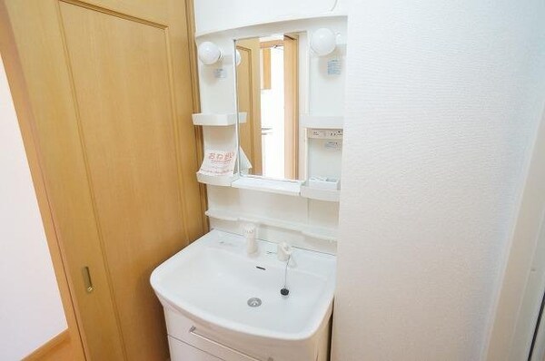 洗面・脱衣所(コンパクトで使いやすい洗面所)