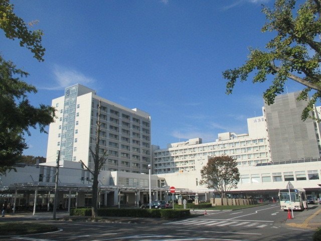 物件外観写真8　(獨協医科大学病院まで1400m)