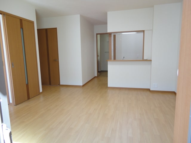 物件内観写真9　(リビング)