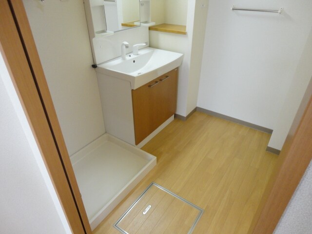 物件内観写真14　(洗面)