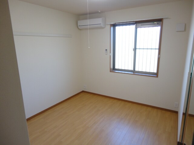 物件内観写真25　(洋室)