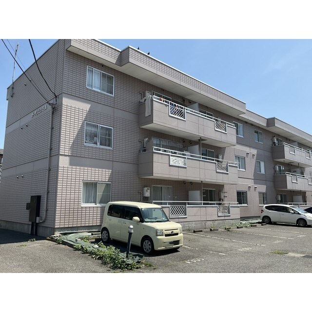 物件外観写真1　(おしゃれな外観です)