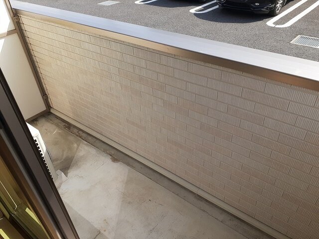 物件内観写真19　(広々としたバルコニーです)