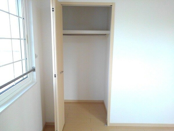 収納(こまごまとしたものを収納できそうですね)