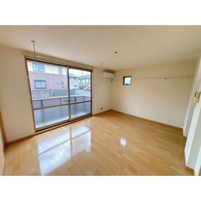 物件内観写真7　(おしゃれなリビングです)