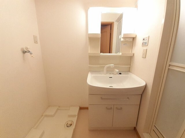 物件内観写真12　(洗面所です)