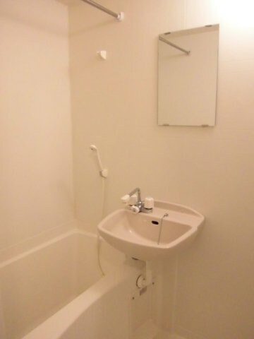物件内観写真18　(日々の暮らしに欠かせないお風呂です)