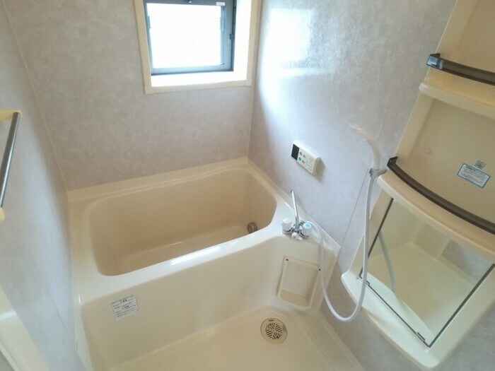 物件内観写真6　(浴室)