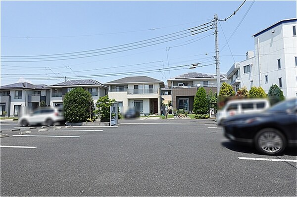 駐車場(駐車場)