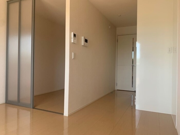 物件内観写真11　(洋室)