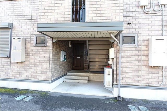 物件外観写真4　(エントランス)