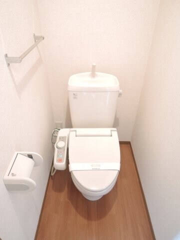 物件内観写真14　(トイレ)