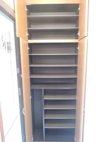 物件内観写真15　(収納)