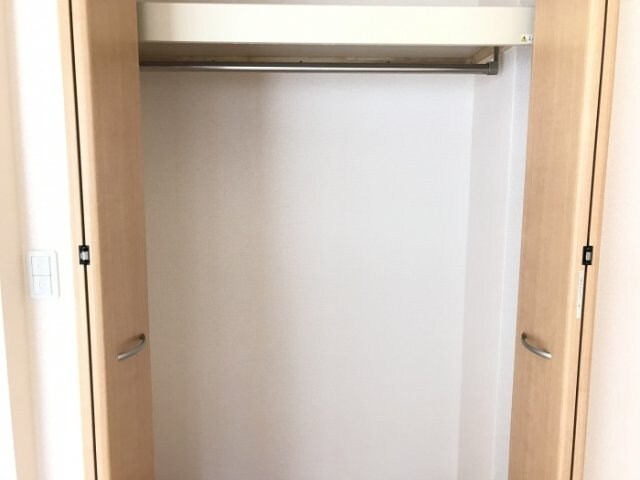物件内観写真13　(収納)