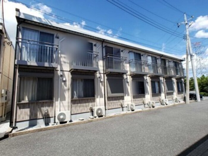 物件外観写真1　(建物外観)