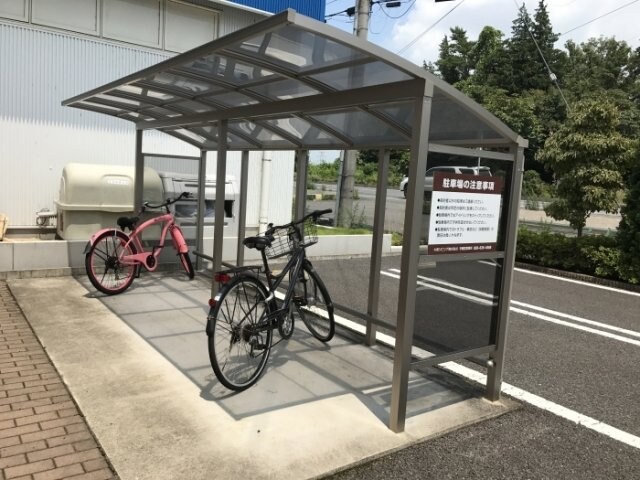 物件内観写真19　(駐輪場)