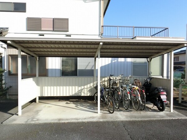 建物設備(駐輪場)
