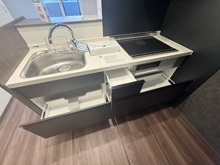 物件内観写真5　(キッチン（収納）)