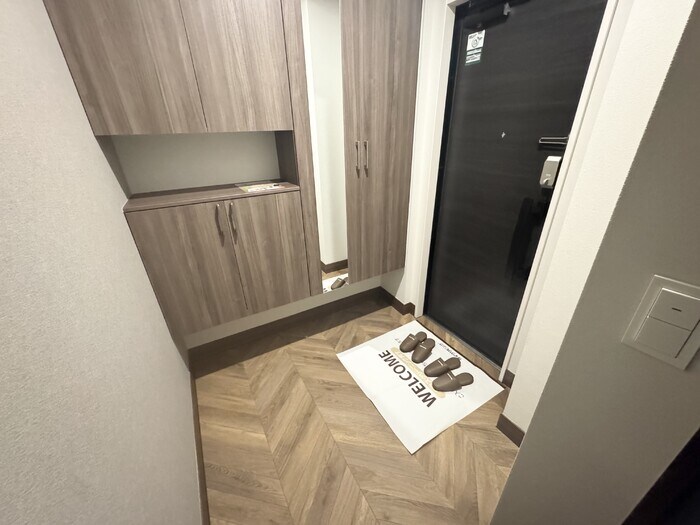 物件内観写真15　(玄関)