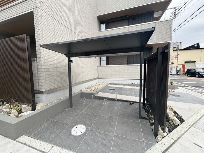 物件内観写真18　(駐輪場)