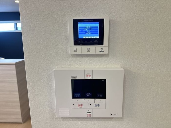 セキュリティ(セコムホームセキュリティ、モニター付きインターホン)