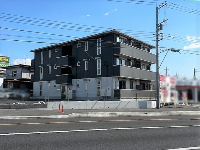 物件外観写真1　(建物外観)