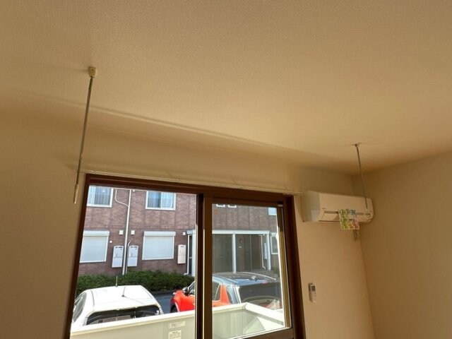 物件内観写真23　(室内物干し)