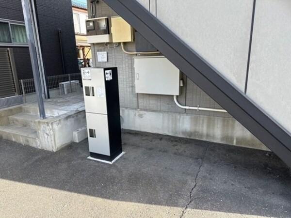 建物設備(宅配ボックス設置しました)