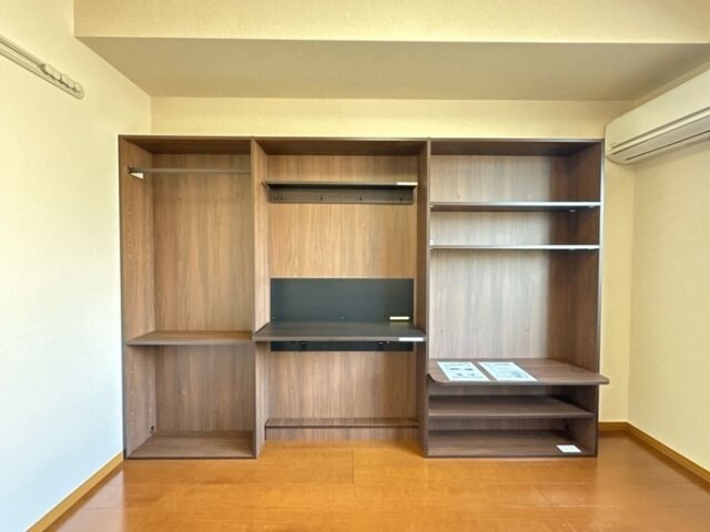 おさまるくん（可動式棚）