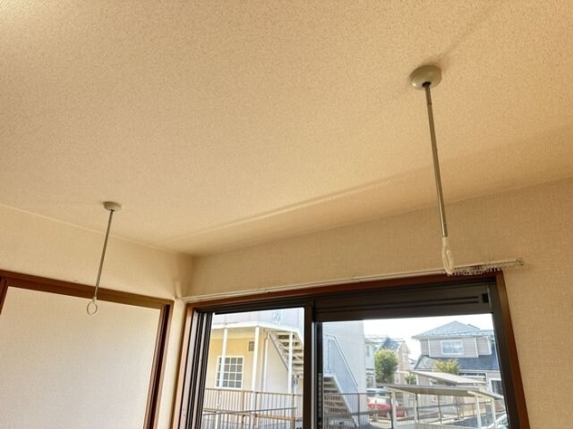 物件内観写真26　(室内物干し)