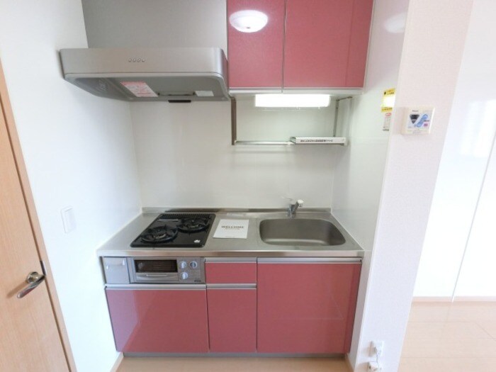 物件内観写真8　(ガスコンロ付きシステムキッチン)