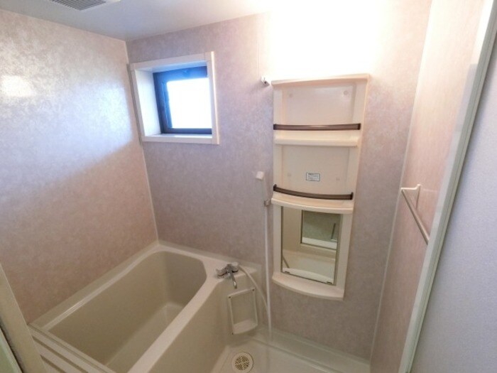 物件内観写真9　(浴室)