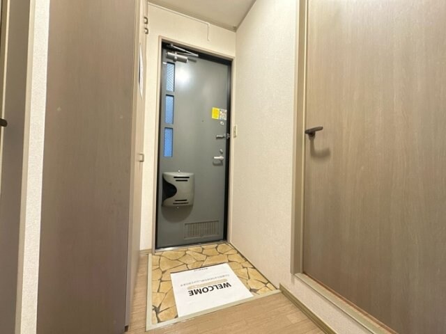 物件内観写真19　(玄関)