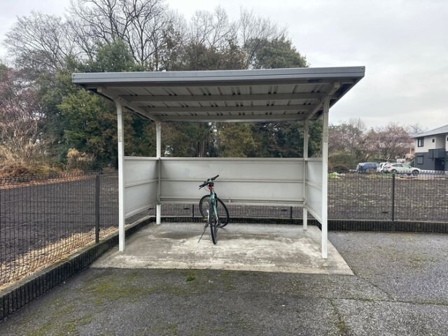 物件内観写真25　(駐輪場)