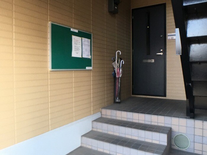 物件外観写真3　(ロビー)