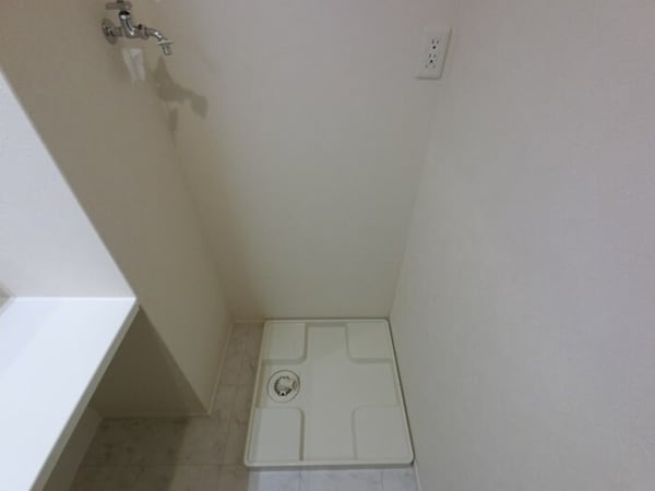 建物設備(洗濯機置き場)