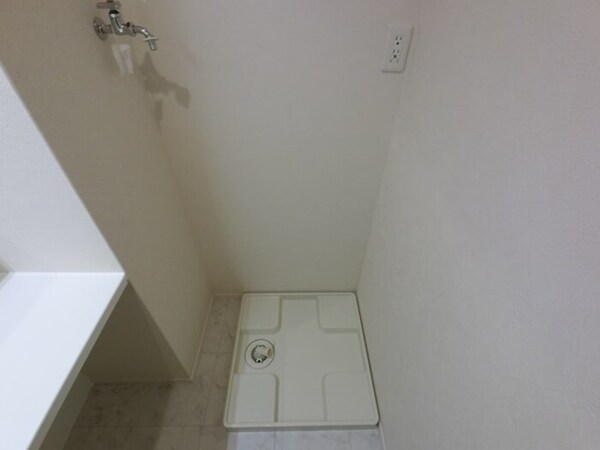 建物設備(洗濯機置き場)