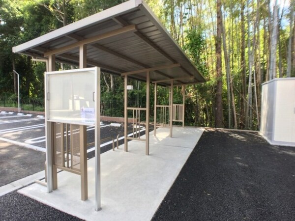 建物設備(駐輪場)