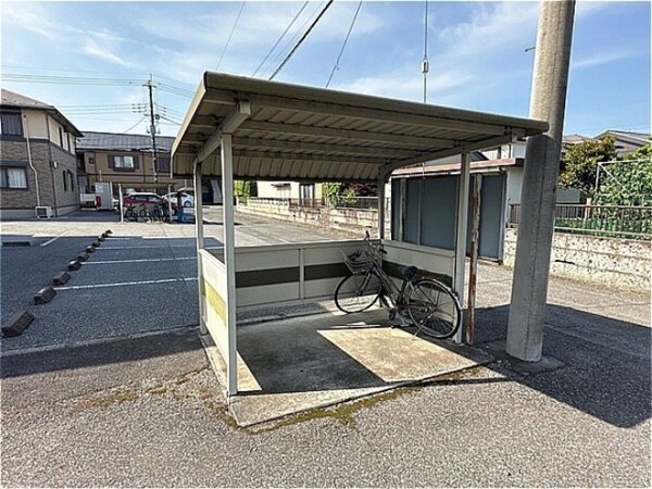 建物設備(駐輪場)