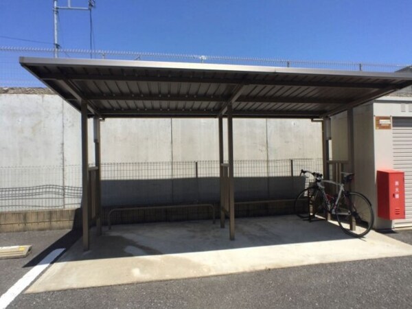 建物設備(駐輪場)