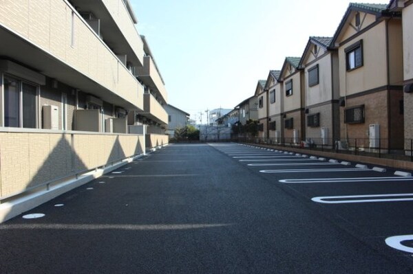 駐車場(駐車場)