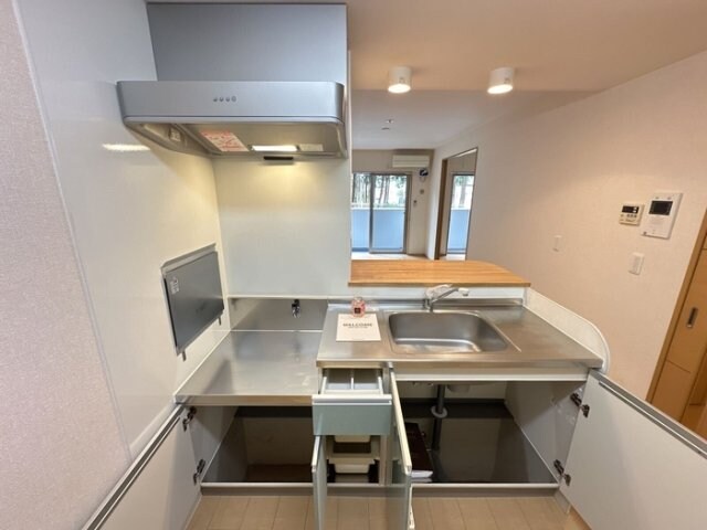 物件内観写真8　(キッチン（収納）)