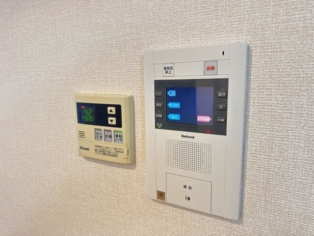 物件内観写真20　(追い炊き機能、モニター付きインターホン)